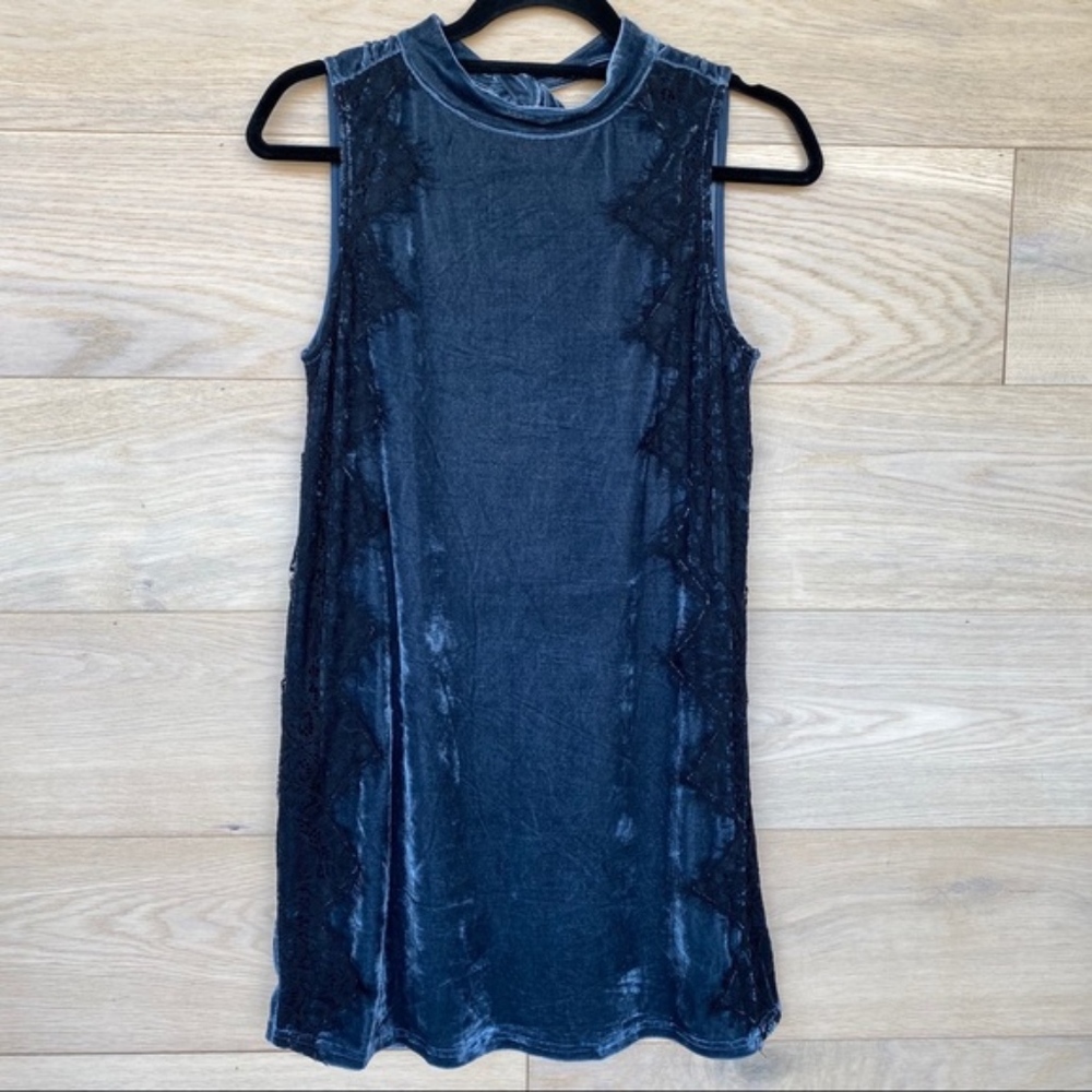 Gianni Bini Blue Velvet Dress
